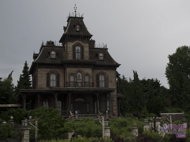 Phantom Manor Disneyland