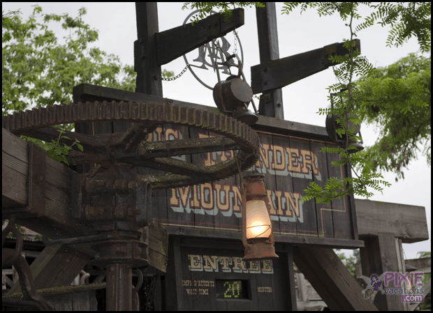 frontierland disneyland paris