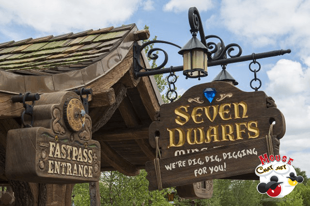 Mouse Chat | Steps Disney Year in Review